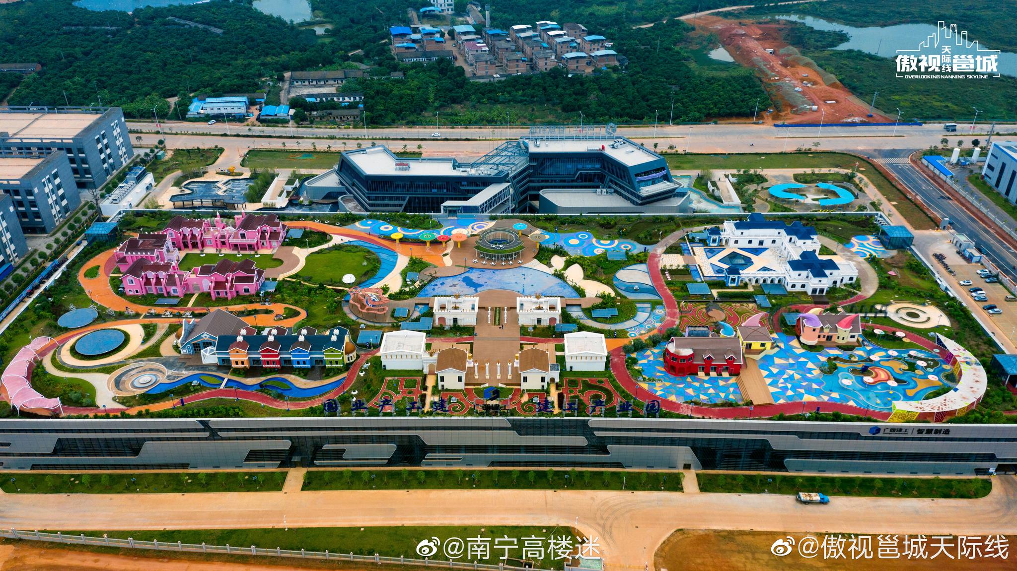 南宁最新网红打卡点——卡拉奇遇小镇,位于伶俐镇建工产业园