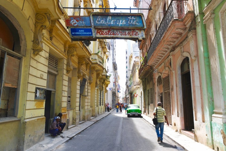 色彩斑斓的怀旧与文艺之城 古巴首都哈瓦那街头实拍