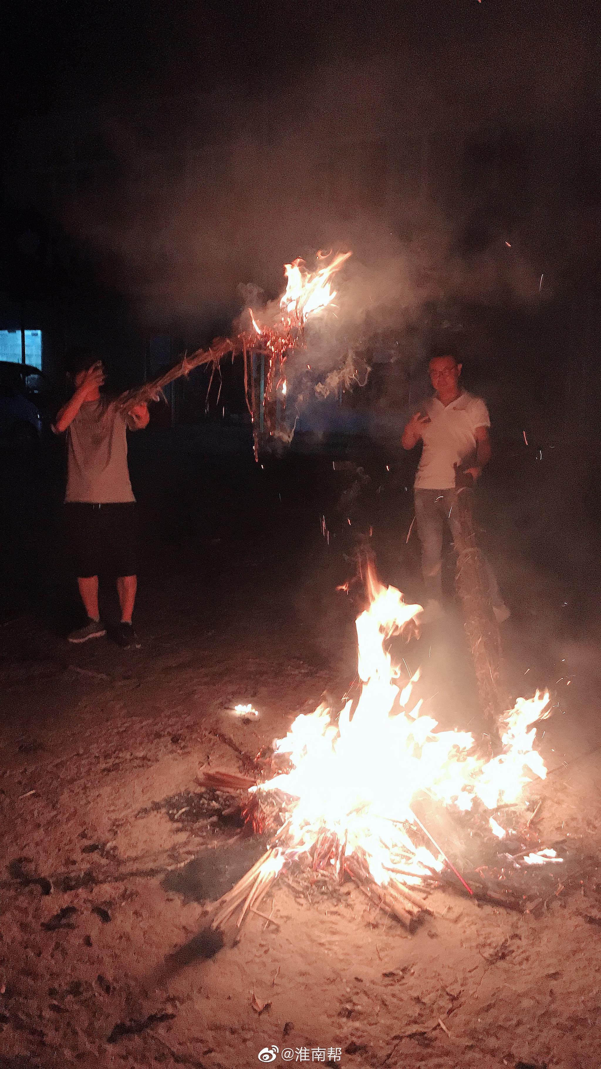淮南快要消失的习俗中秋节晚上打火把你们玩过么