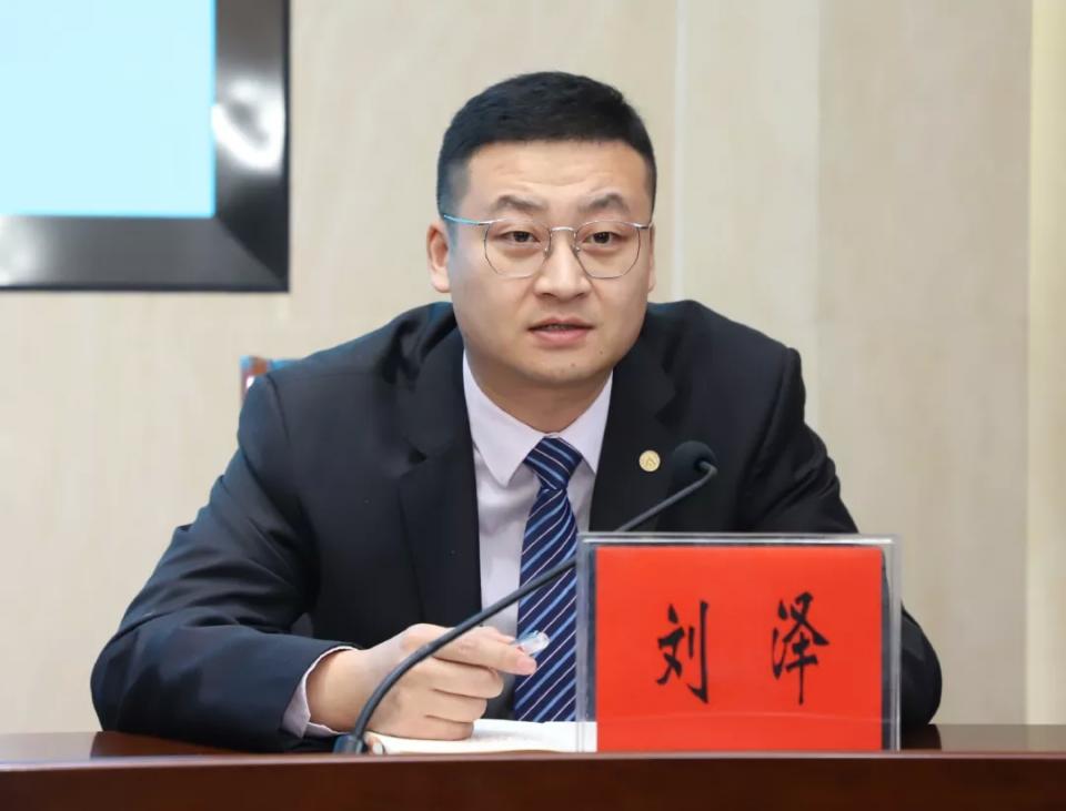 2020建业鹤壁马拉松赛新闻发布会今日召开