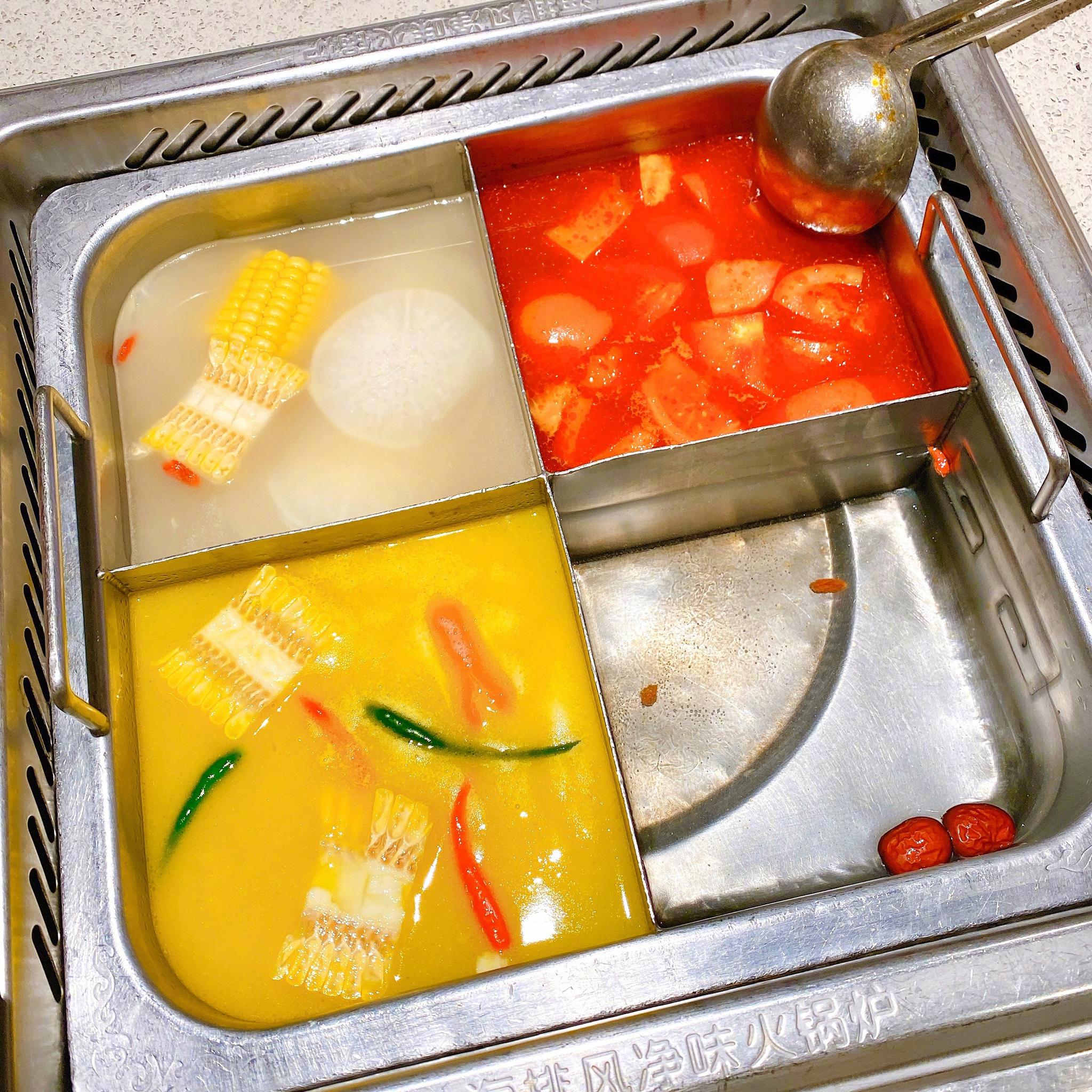 海底捞的金汤酸辣锅底真的好吃