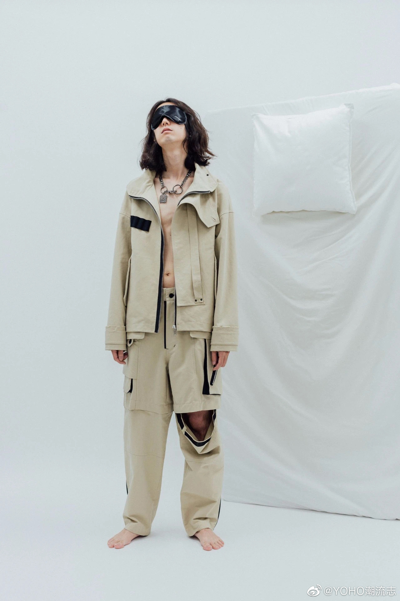 来自台湾的时尚品牌indicestudio近日发布了ss20春夏系列lookbo