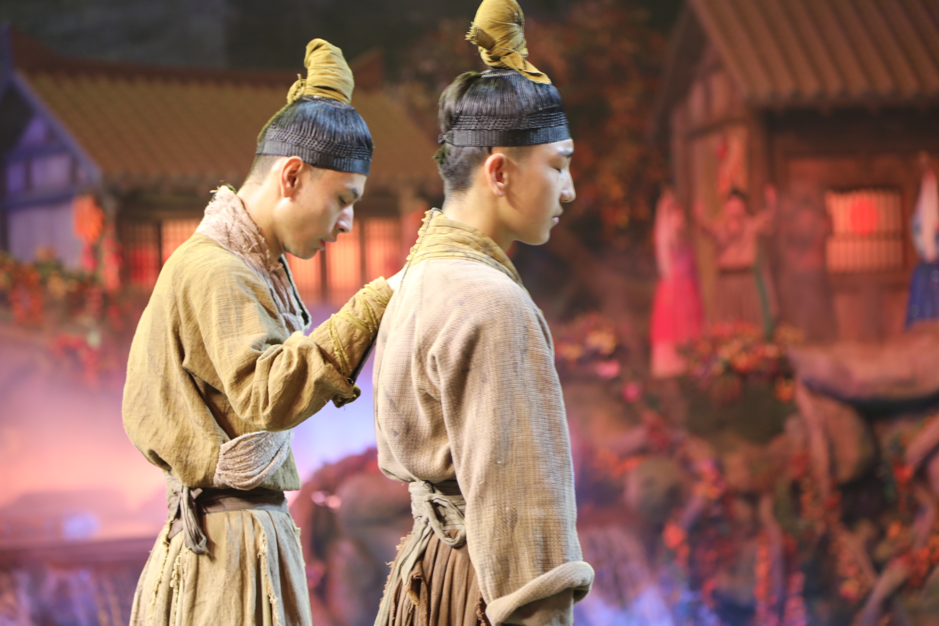 震撼归来世界级演绎驼铃传奇秀在家门口等你