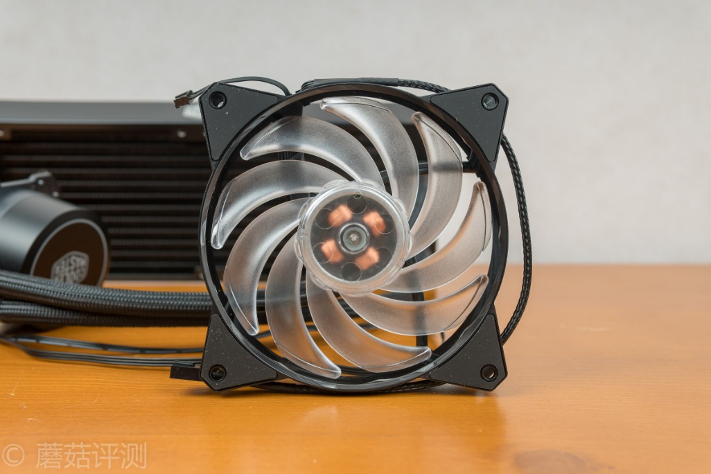 240冷排也能镇压9900k酷冷至尊冰神b240argbcpu水冷散热器