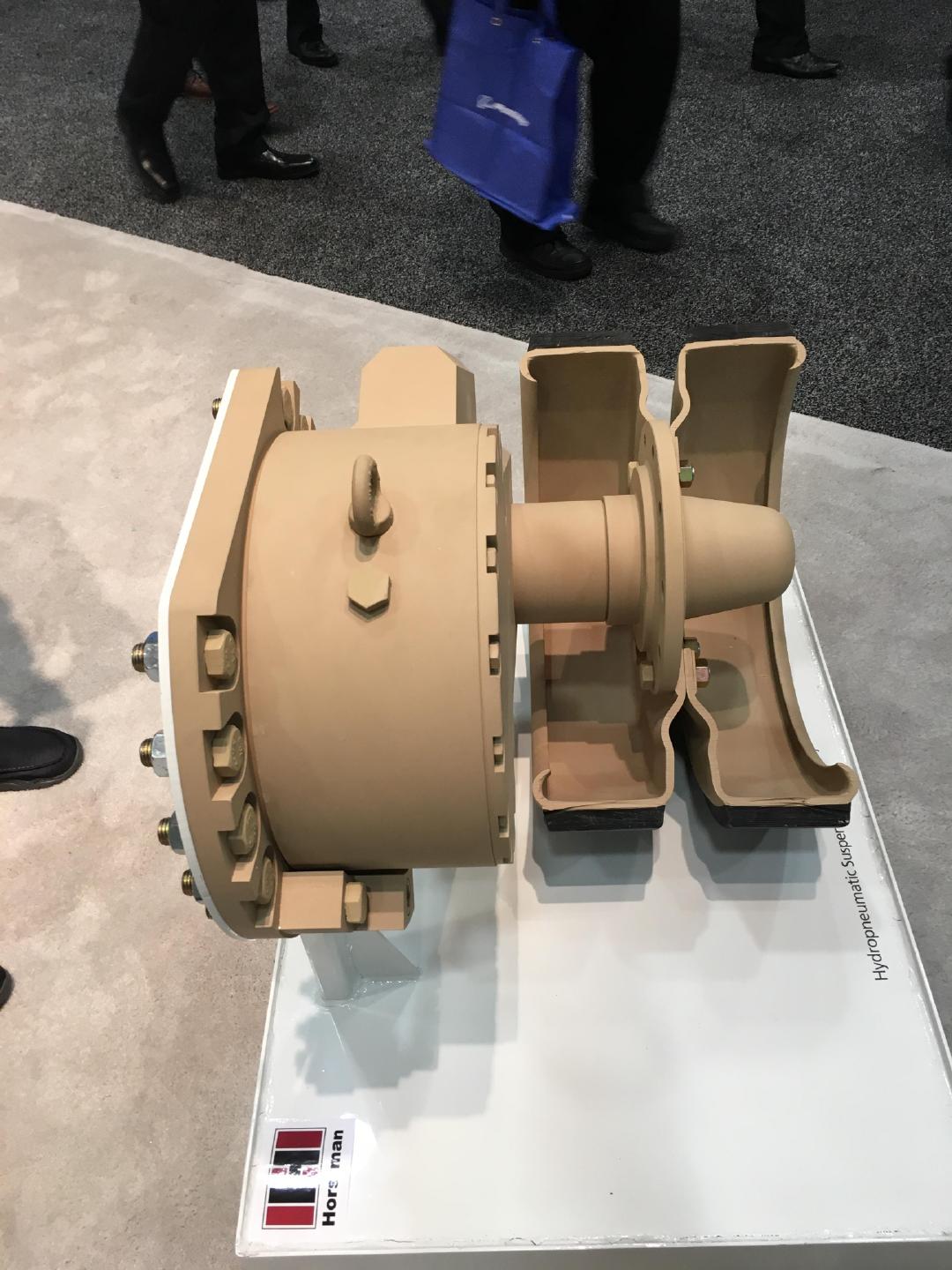 美军将测试m1坦克使用液压悬挂|油气|系统|履带_新浪新闻