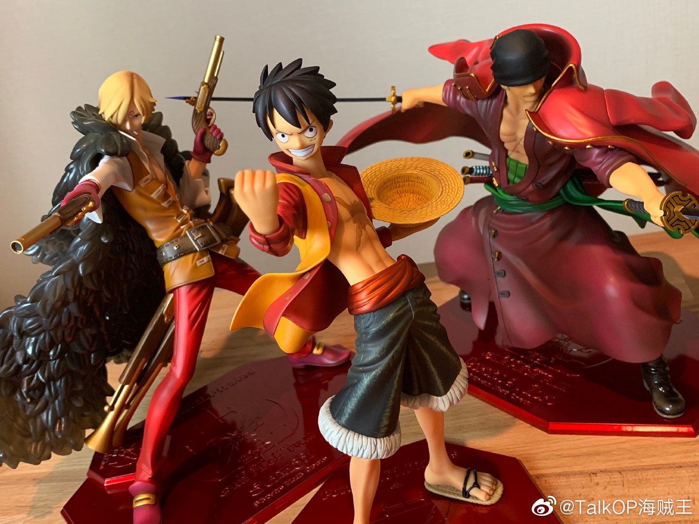 海贼王剧场版z的路飞及草帽一伙三巨头手办回顾~好帅