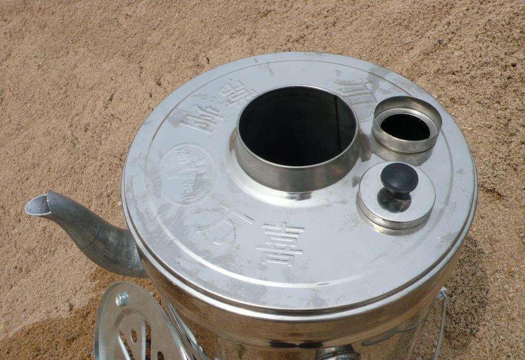 你们谁用过这个烧柴火的水壶?