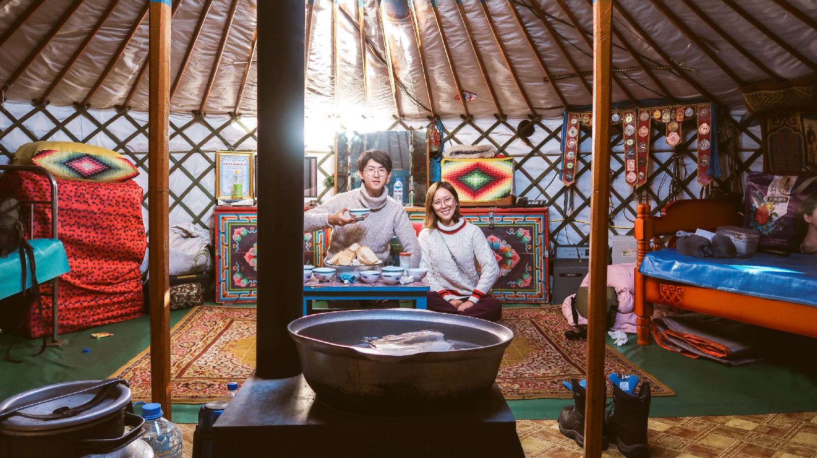 我和sue都是第一次走进游牧人家|牧民|蒙古包|奶茶_新浪网