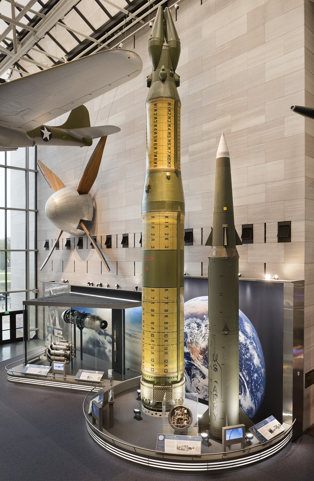 俄罗斯联邦中央武装力量博物馆最近展出的美国"潘兴-2"中程地对地导弹