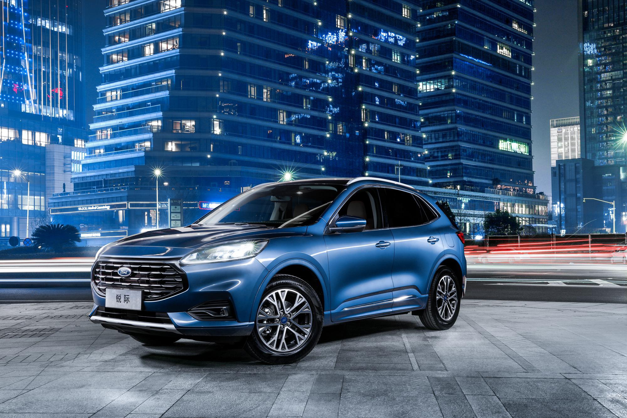 全新福特锐际escape重磅上市谧蓝水滴造型夺目优雅