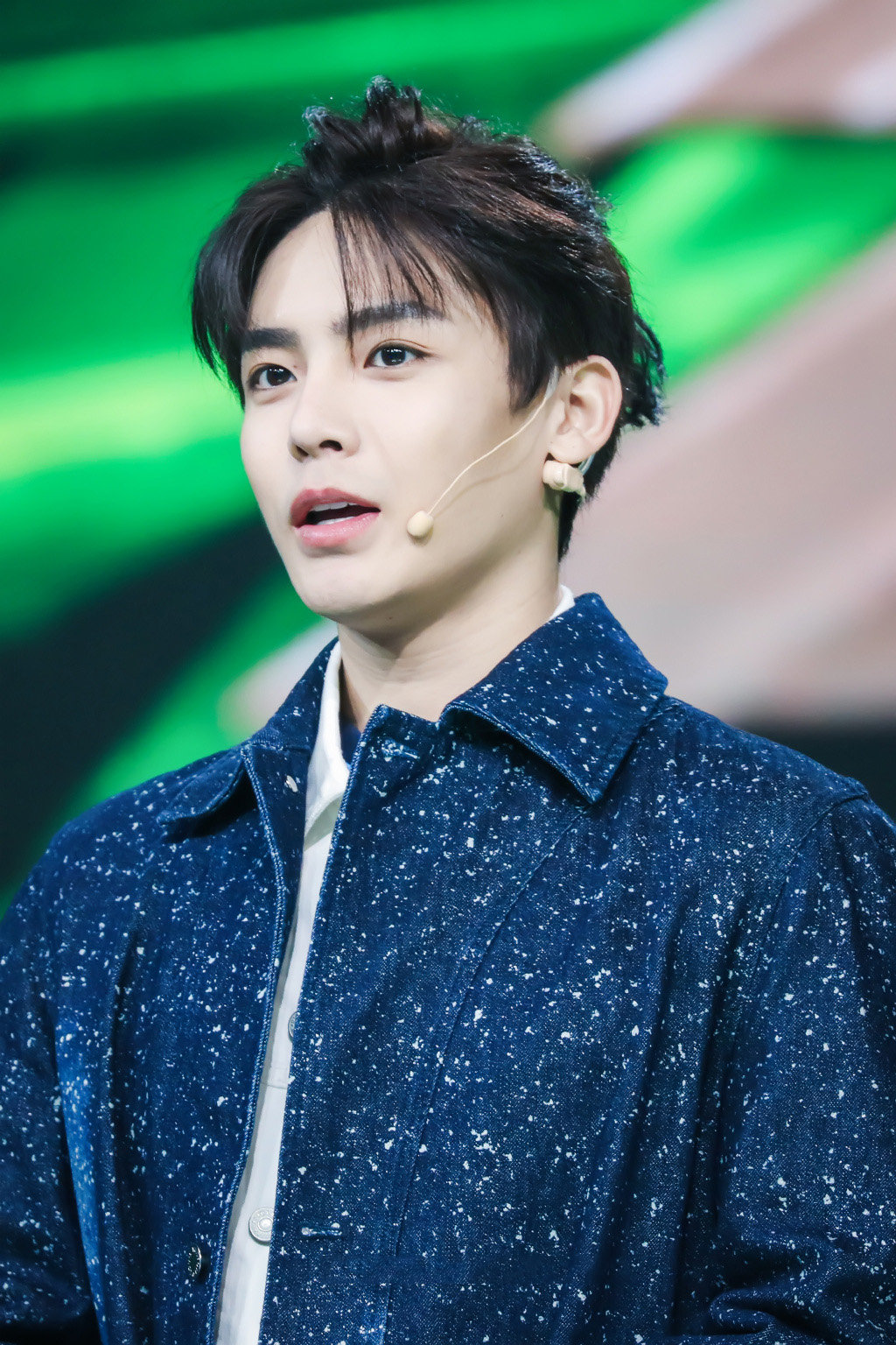 侯明昊这样的神仙颜值简直太帅了帅到让人无法自拔