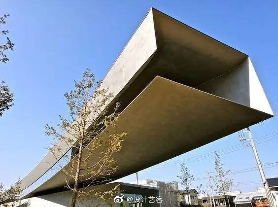 现代建筑,悬挑的力量感…