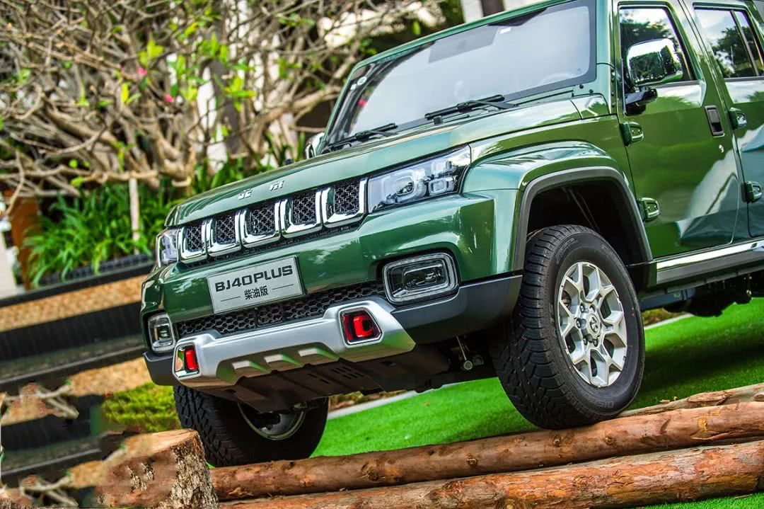 十万出头国产suv,越野不输奔驰g?bj40:便宜也有好货!