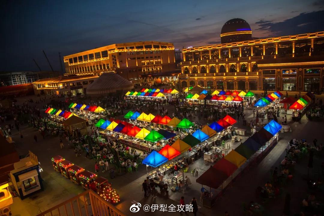 伊宁最大的夜市终于开张了~ 人多的不要不要的图研摄|伊宁|夜市_新浪