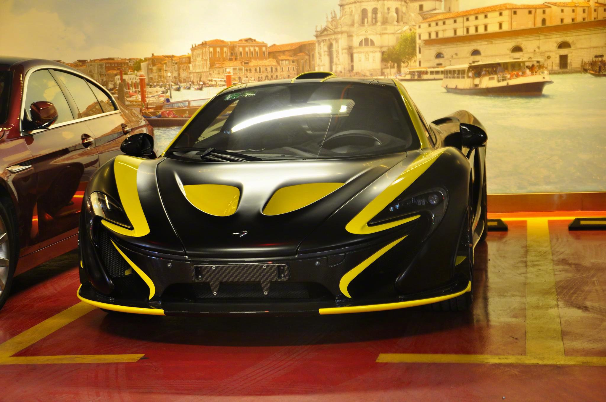 迈凯伦p1镀金了似的