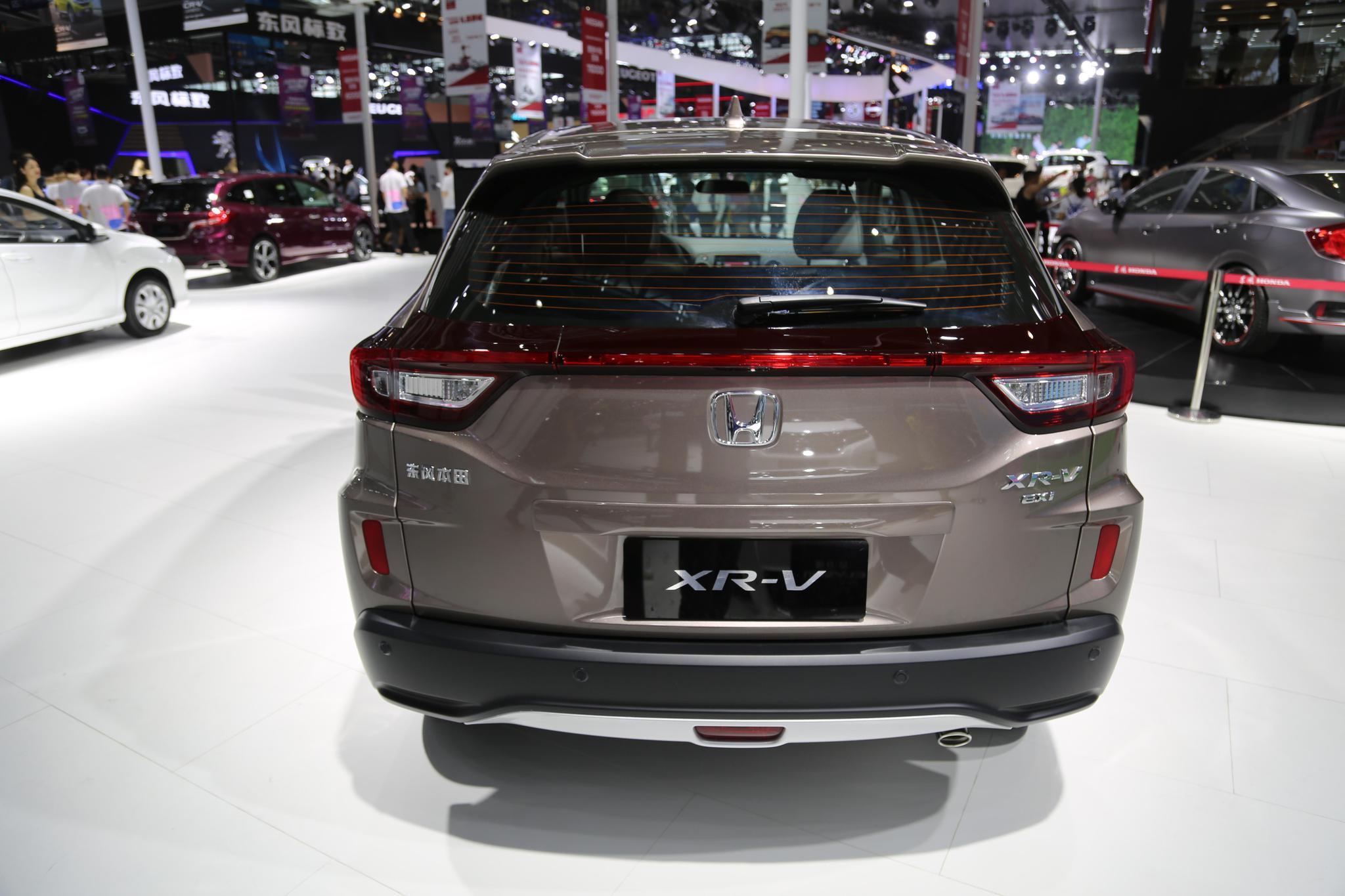 东风本田xrv引领都市时尚2018深港澳车展实拍