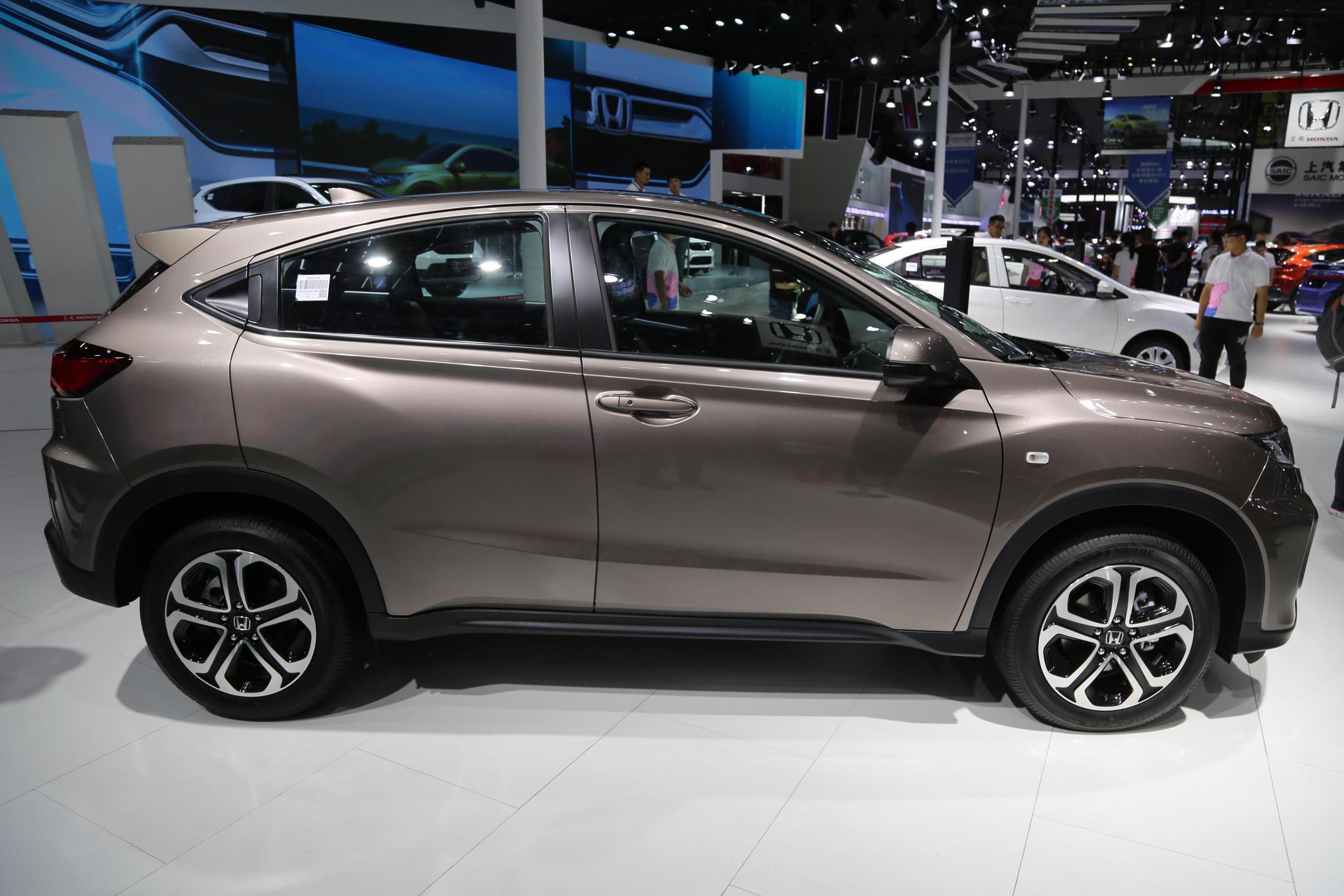 东风本田xrv引领都市时尚2018深港澳车展实拍