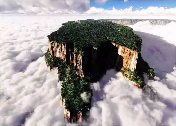 世界上最奇怪的山脉,山顶和平原一样,可以在山顶骑马还能开车!