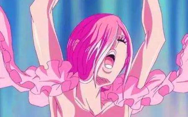 除了甜心皇后之外,蕾玖是第二个变身时脱衣服的美女了.