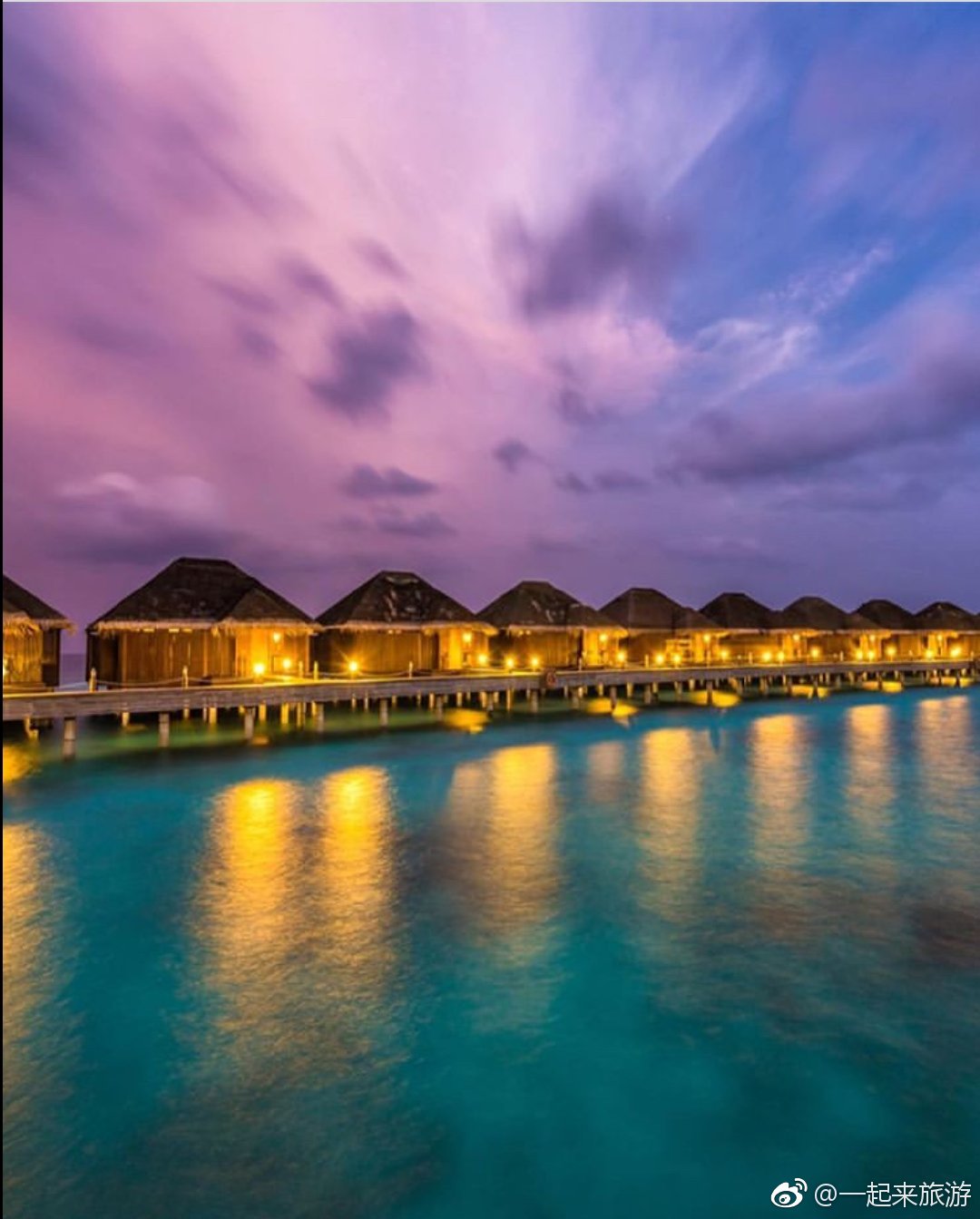 马尔代夫水上屋酒店:估计在马尔代夫骑自行车是要考驾照的