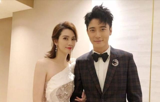 洪欣连发两遍微博,自称是个笨女人,她和张丹峰