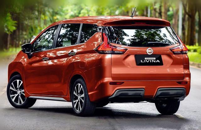 其次内饰方面,全新一代日产livina的布局设计同样与三菱xpander保持