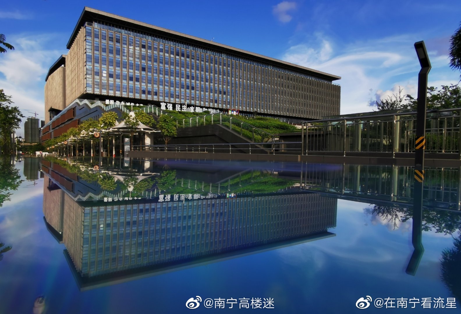 南宁市民中心.@在南宁看流星|南宁|流星|市民中心_新浪新闻