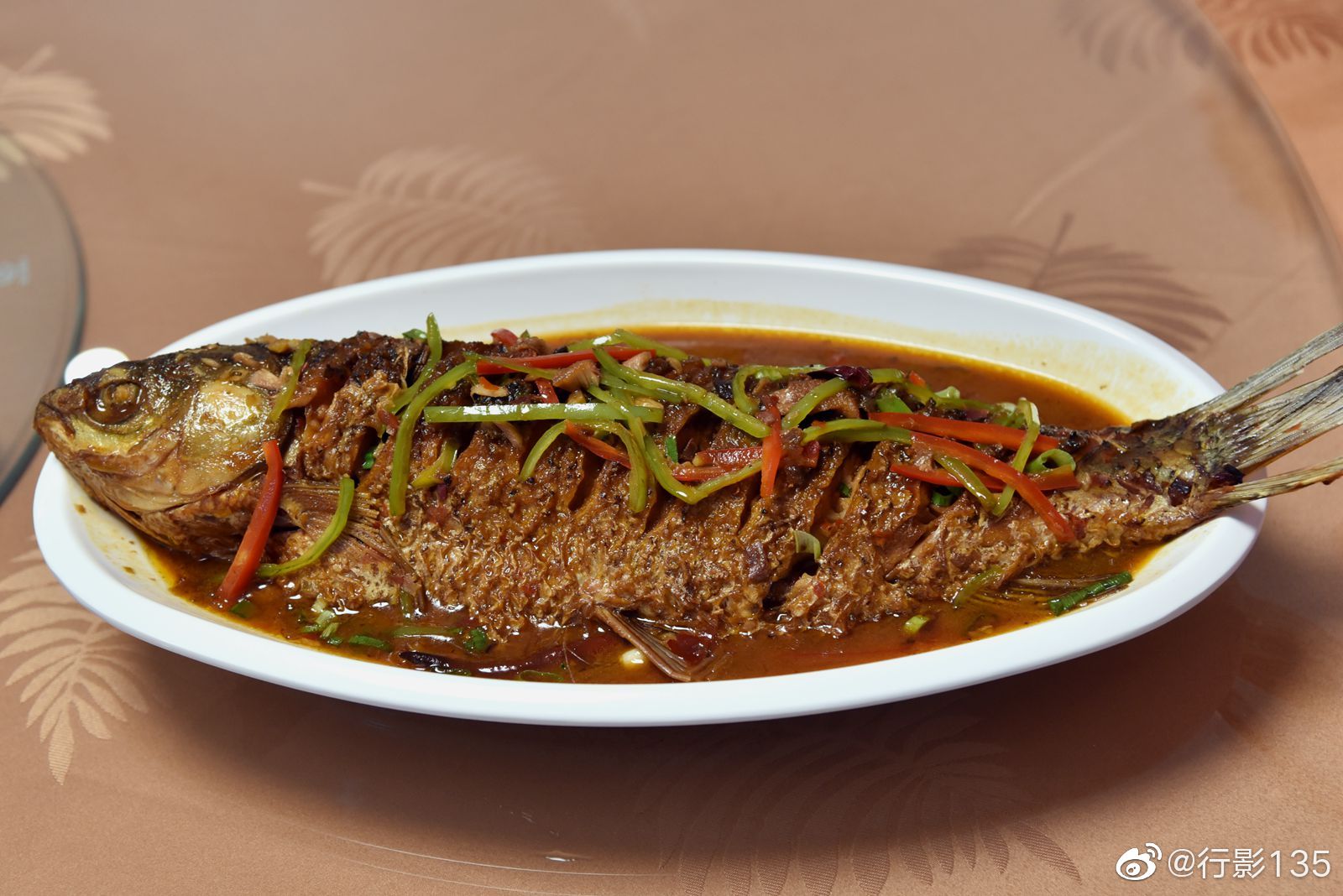 辽宁朝阳大黑山有连绵起伏的山峦造型奇特的怪石郁郁葱葱的山林