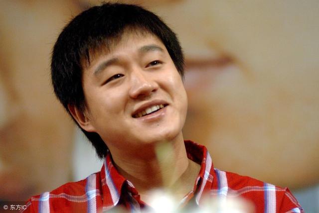 4位"满族"的男明星,白敬亭帅气,吴京霸气,还有搞笑的他!