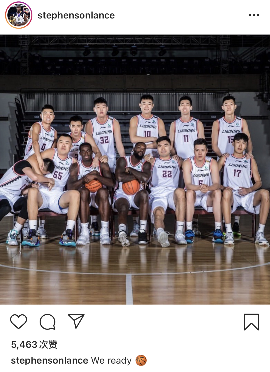 师弟晒辽宁队大合影:we ready