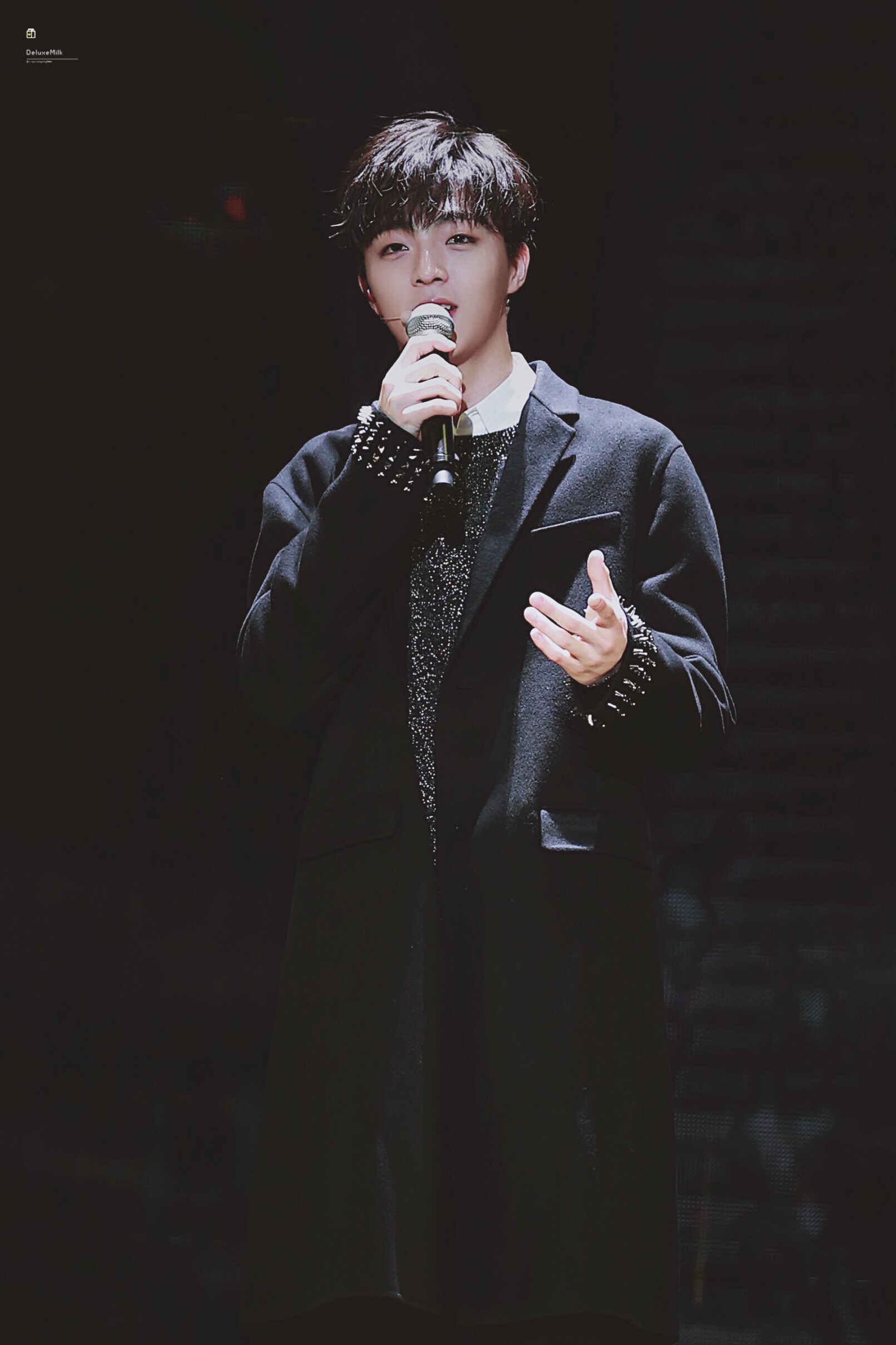 陈立农咪咕次元盛典 饭拍图～今日份舞台上的绝美王