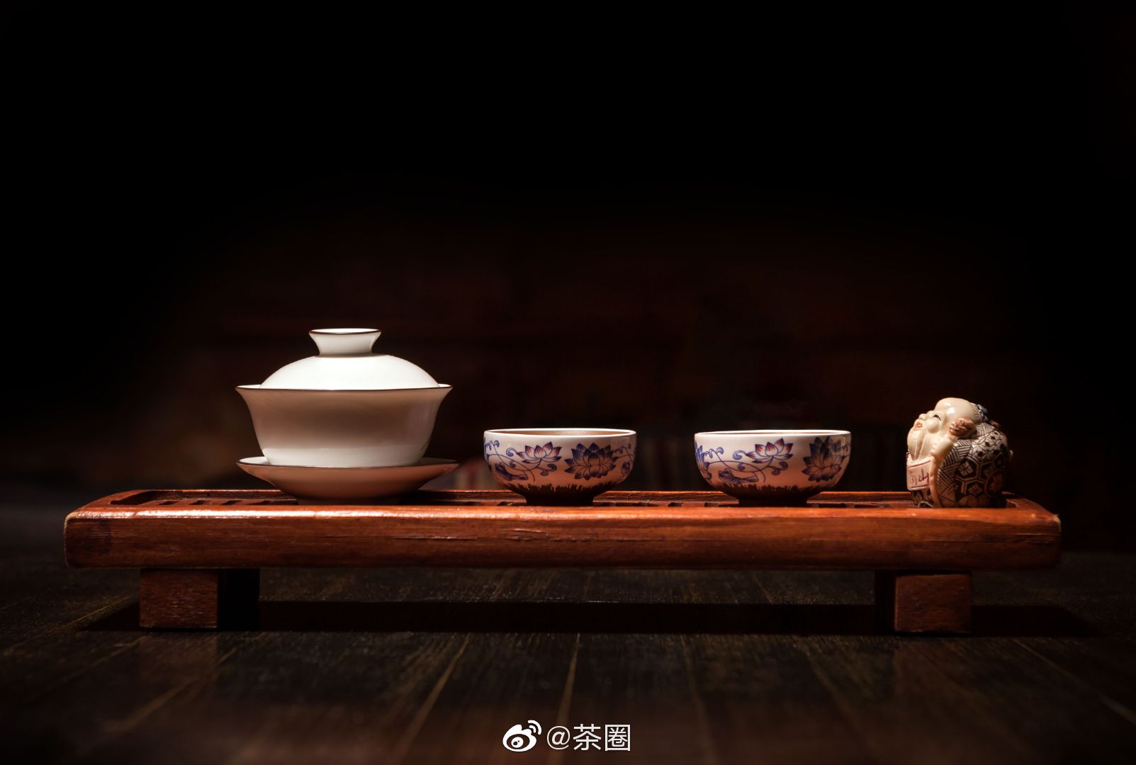 与茶对话,无需言语,心领神会,或不以物喜,不以己悲的淡然意境