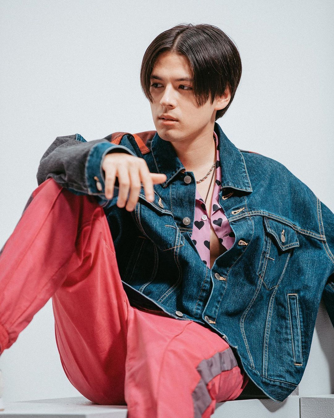 想帮intersection 做数据!撕逼!开反黑站!控评!