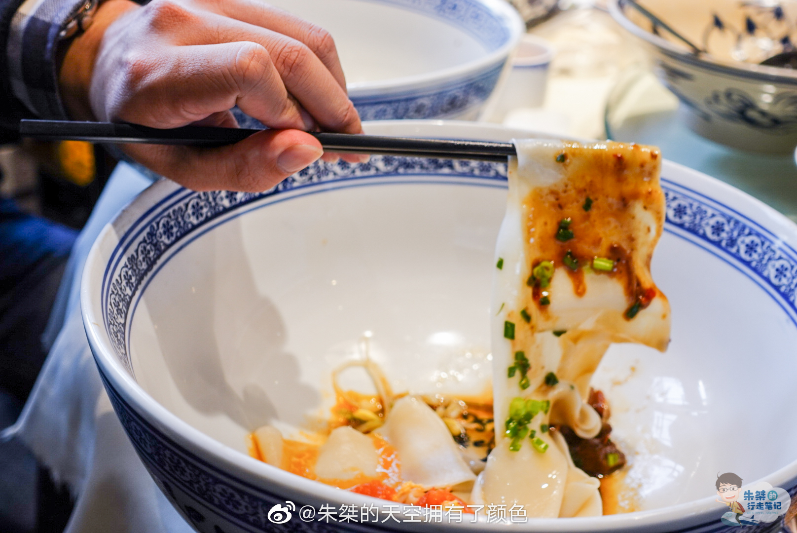 正宗的biangbiang面,一根面条宽度可在二三寸之间