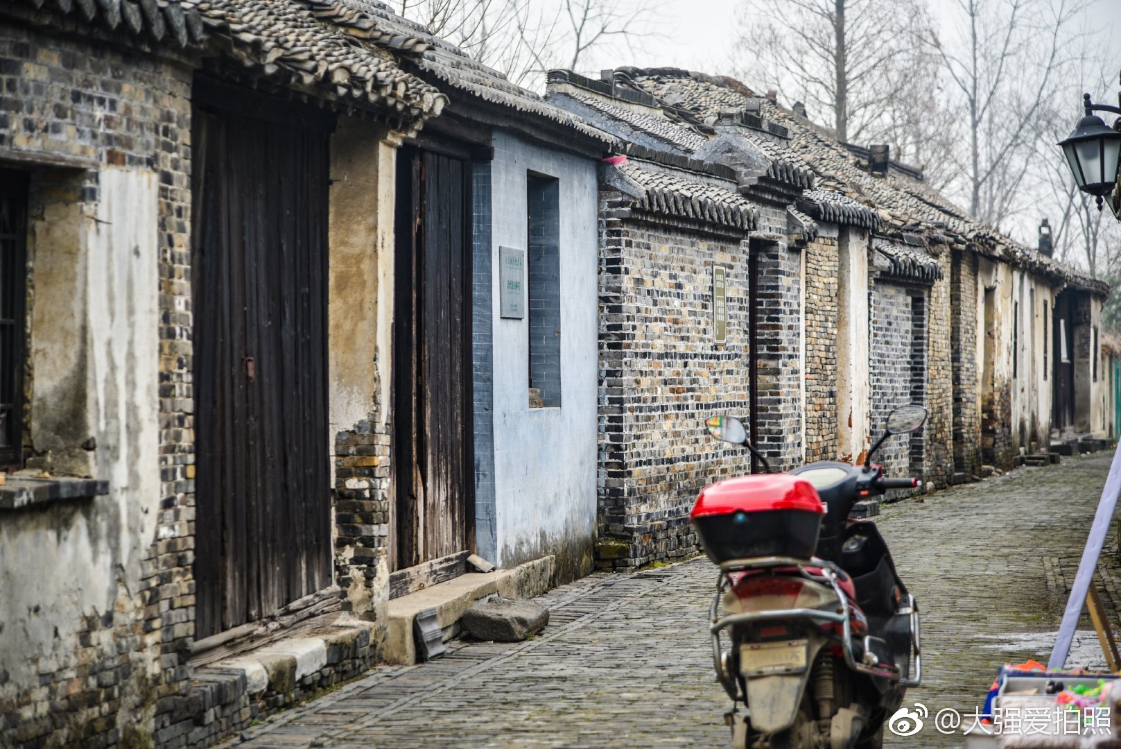 滁州天长龙岗村为第三批"中国传统村落",龙岗古镇内明清古民居特色