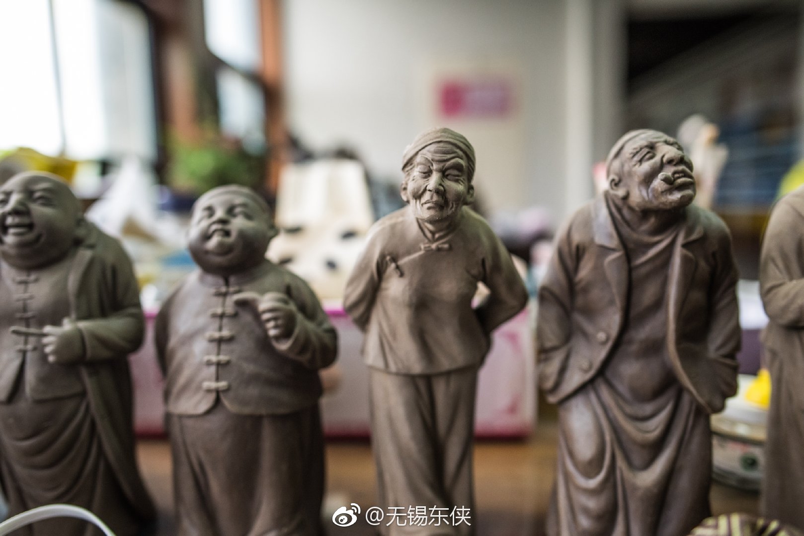 无锡惠山泥人厂惟妙惟肖的泥塑泥塑的基本用料泥土需精心准备