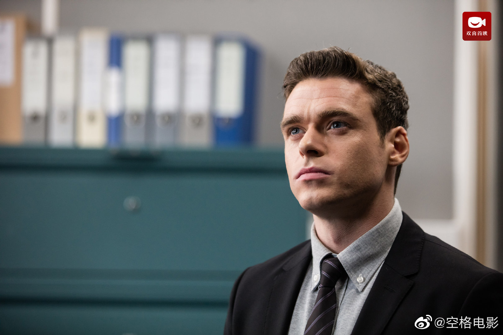 去年引发热议的英剧贴身保镖正式引进欢喜首映app全网独播