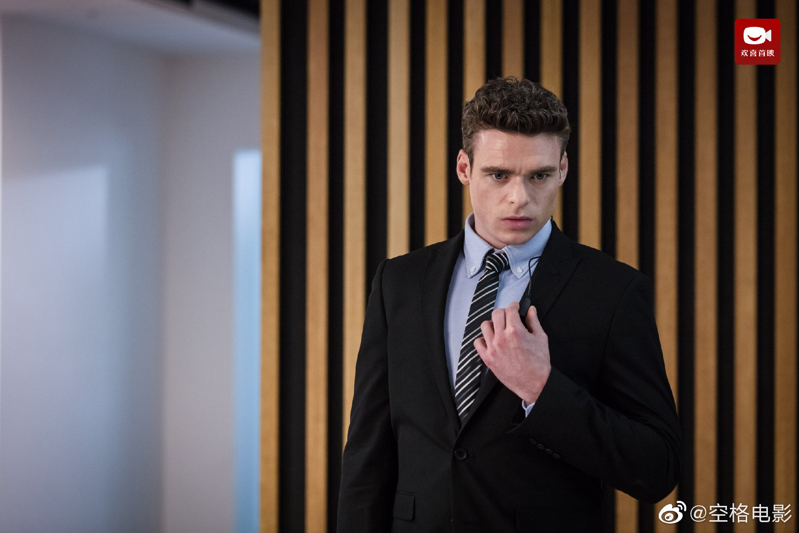 去年引发热议的英剧贴身保镖正式引进欢喜首映app全网独播