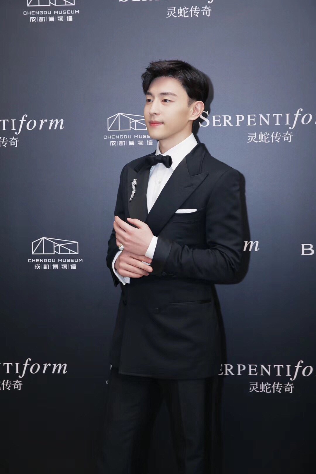 70bvlgari宝格丽邓伦受邀出席成都serpentiform灵蛇传奇品牌活动