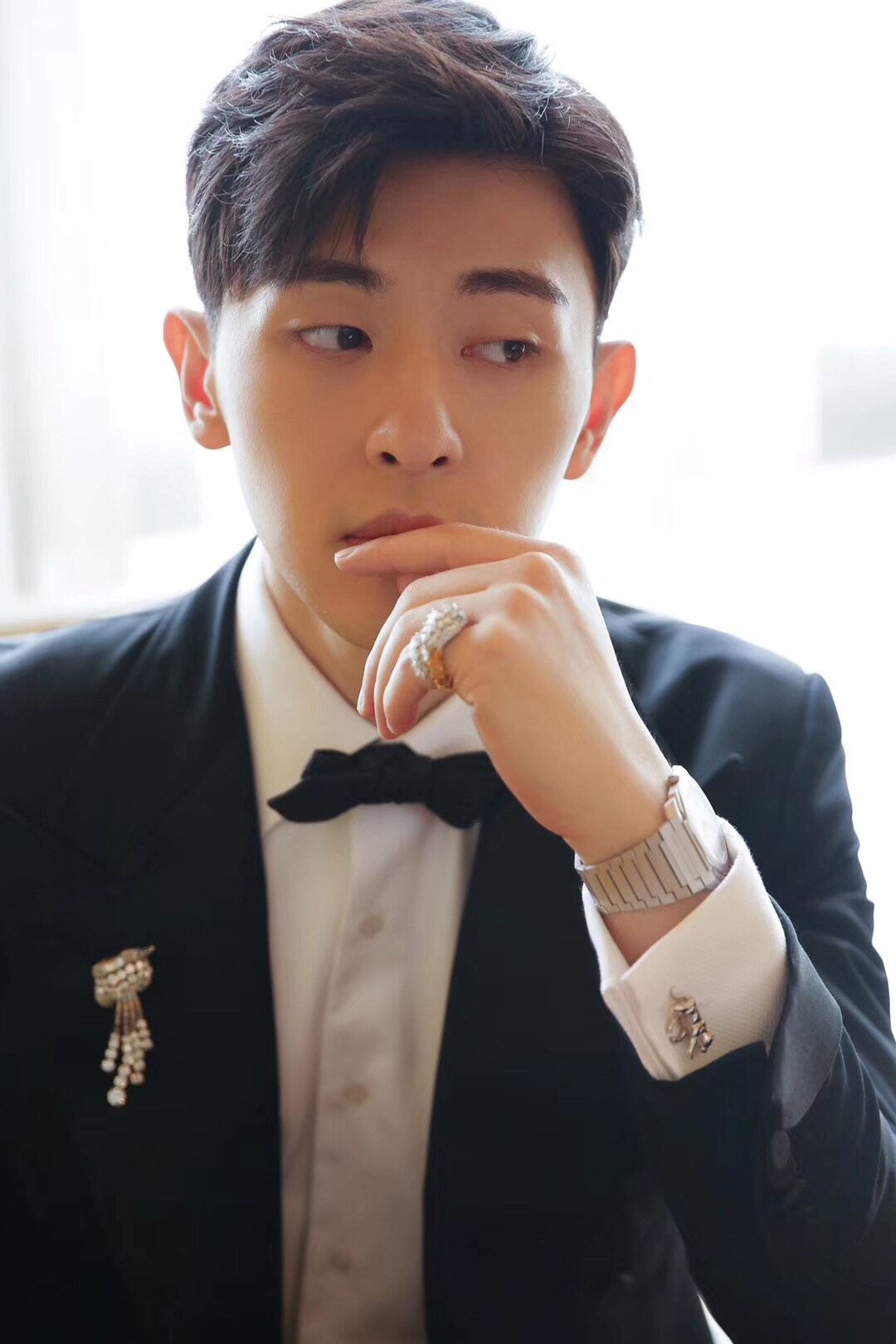 70bvlgari宝格丽邓伦受邀出席成都serpentiform灵蛇传奇品牌活动