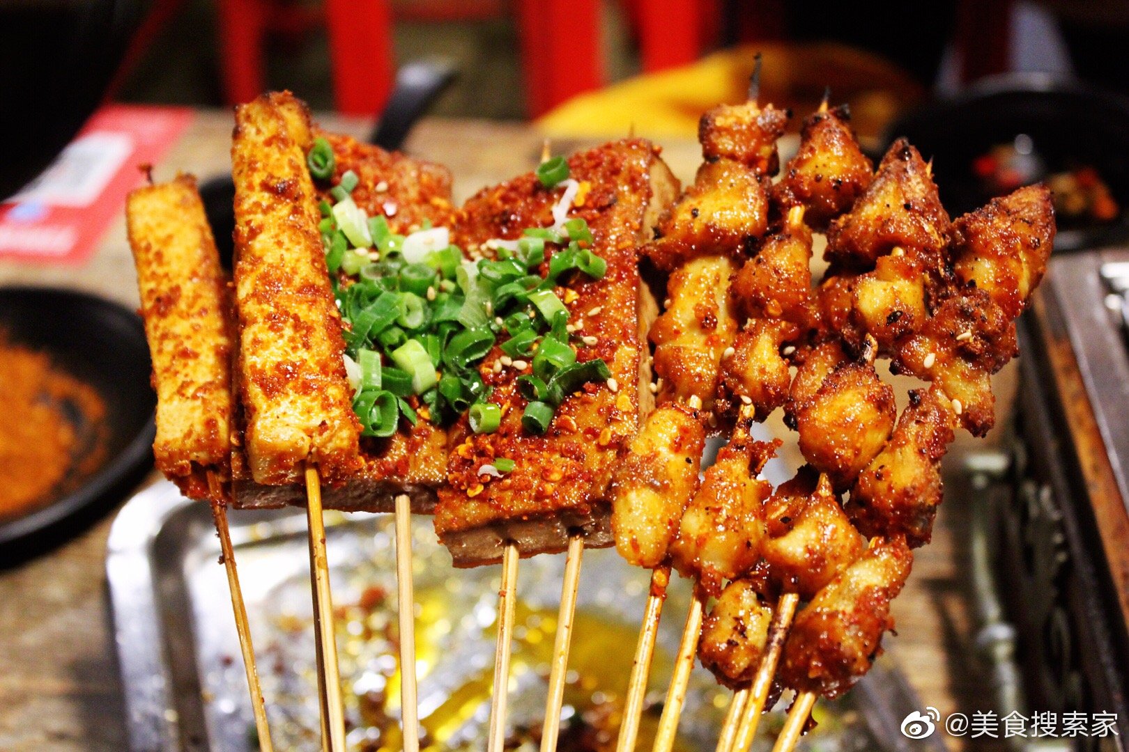 石棉烧烤(莲花西路)烤牛肉加上特酿醋,真的是爽口!