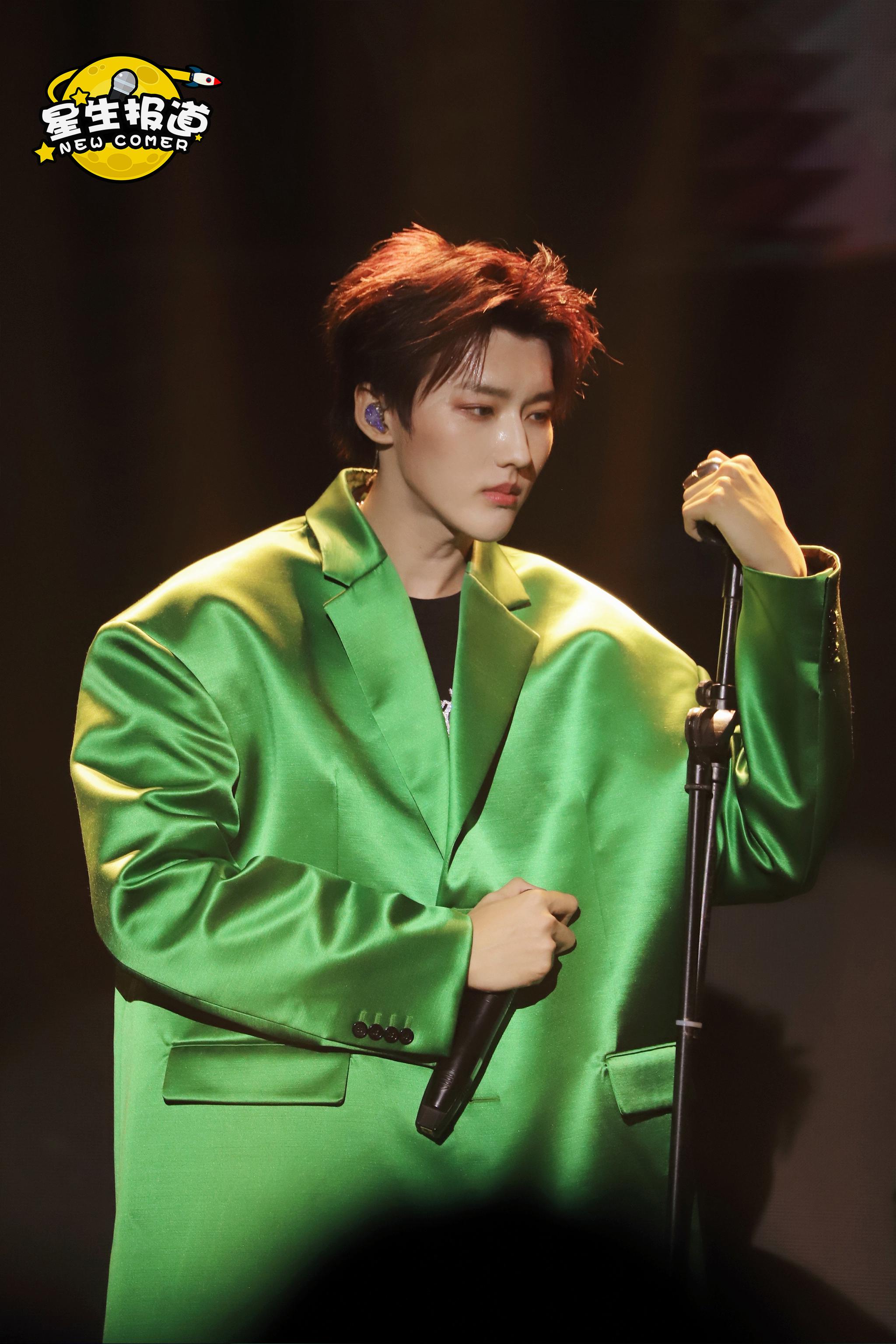 祝闪耀着blingbling的钻石光芒的@d5_师铭泽 21岁生日快乐