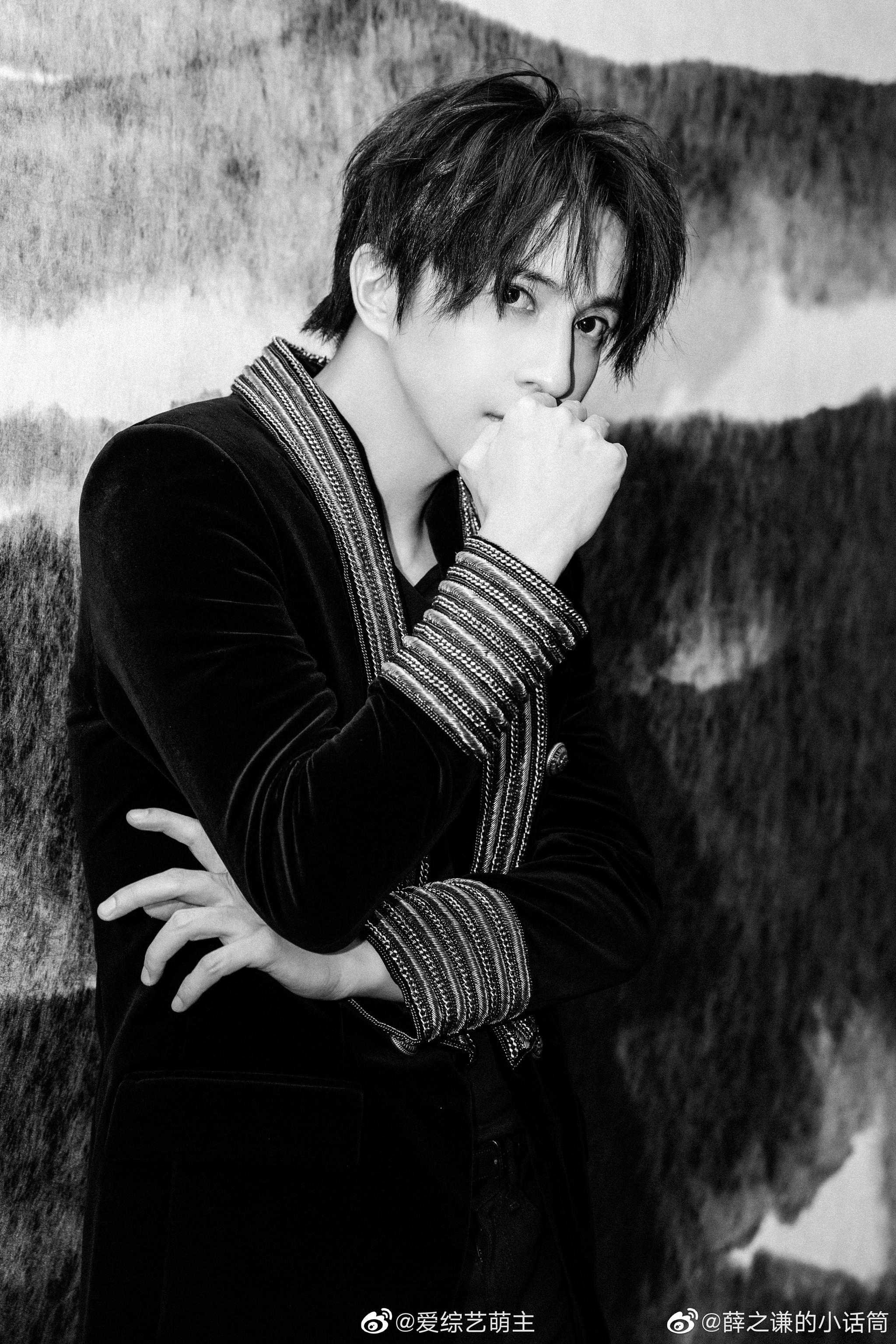 薛之谦第十张专辑《尘》同名歌曲《尘》将于(今晚)22点已上线