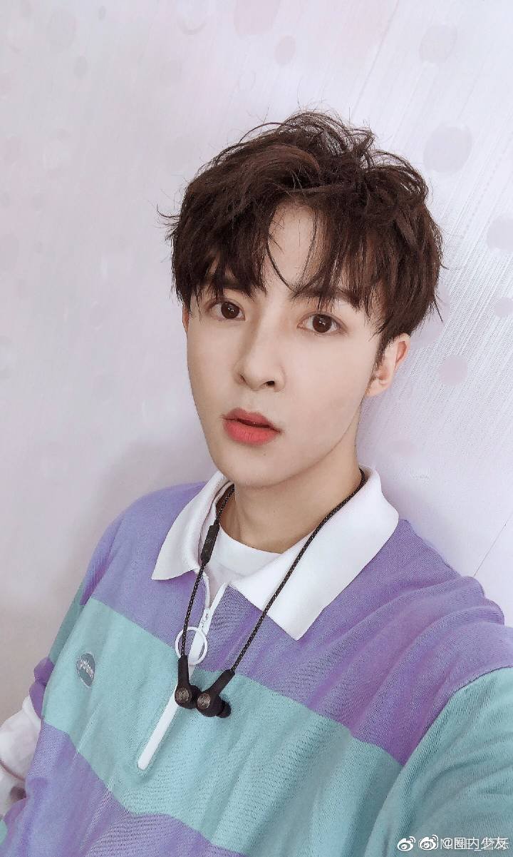 新男团unine组建团内成员有队长李汶翰