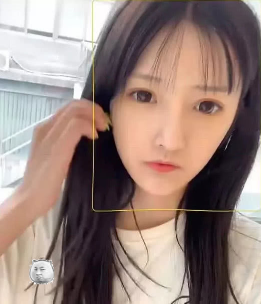 油头少女套璐璐力证颜值晒素颜生图照难怪都说艳压杨清柠