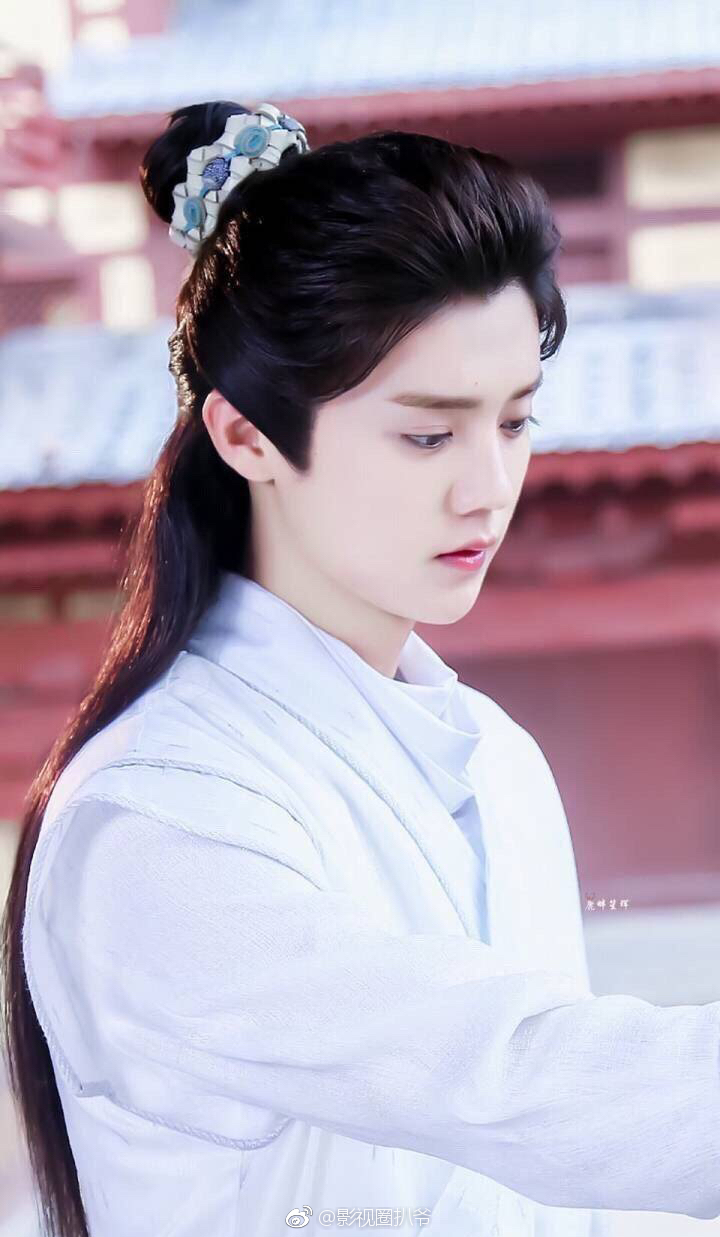 盘点一波男星古装造型合集|鹿晗|邓伦|李易峰|罗云熙|刘昊然_新浪新闻