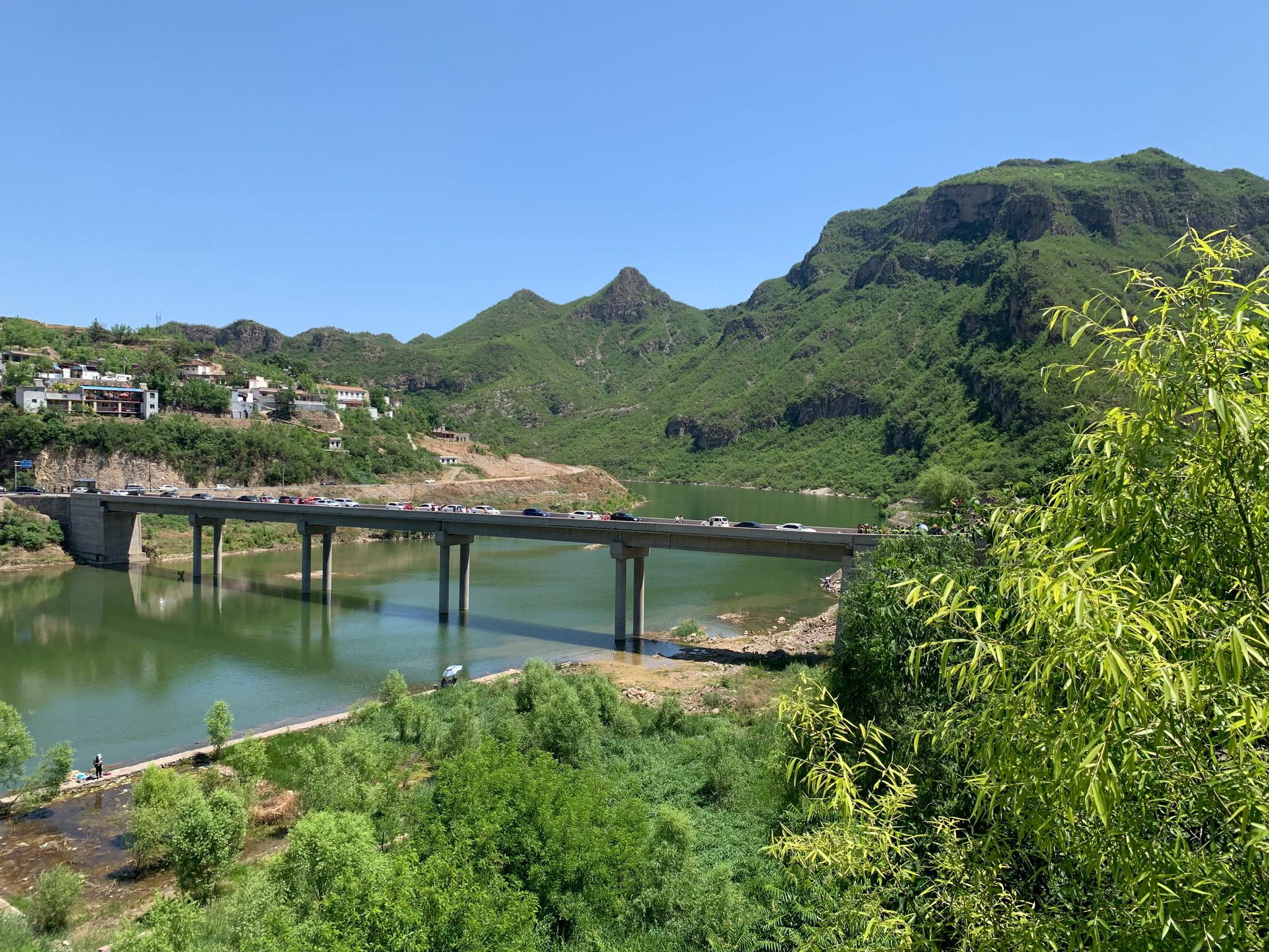 昔阳水磨头渔乡之行——在世外桃源吃虹鳟鱼和中华鲟