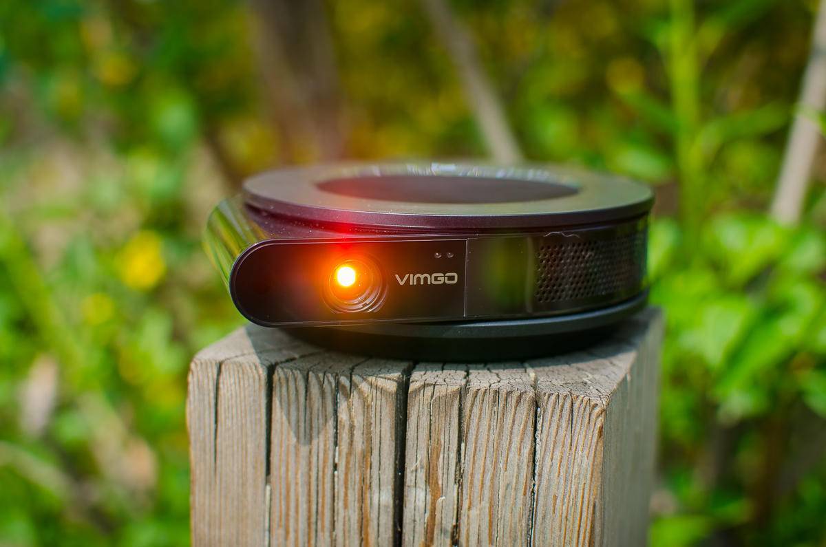 年轻人的新玩物巴掌大激光对焦坚果微果i6颠覆千元投影市场