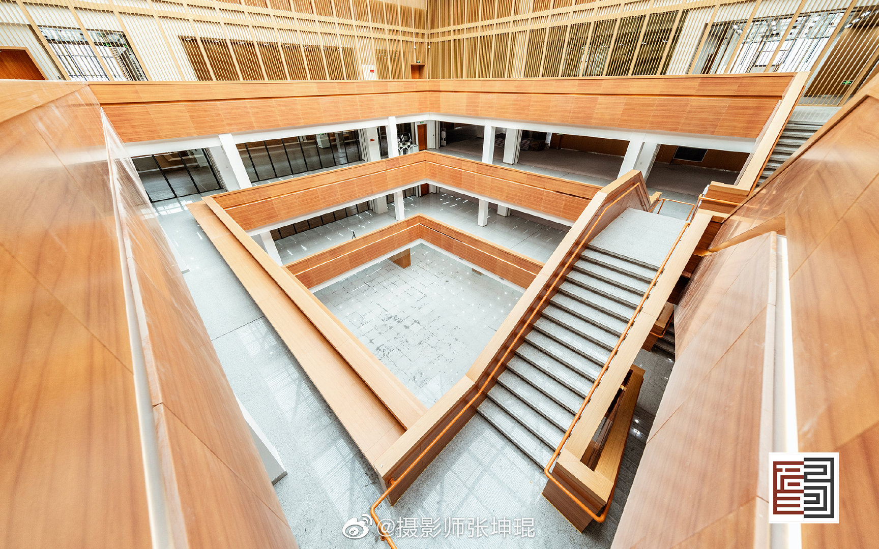 新拍的璧山区新图书馆,更好的设计,更好的空间规划