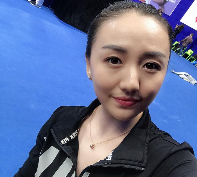 1米51体操女神庞盼盼,退役9年30岁才结婚,高富帅老公受好评